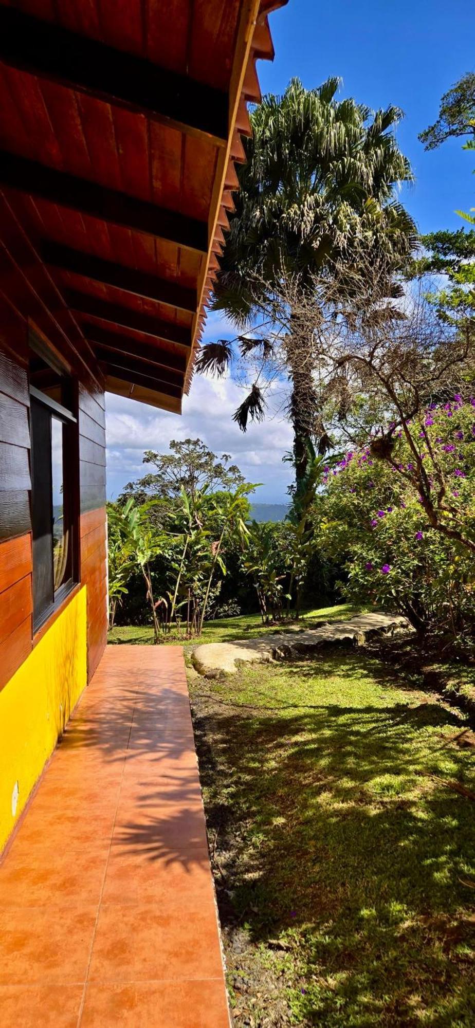 Heliconias Rainforest Lodge บิฆากัว ภายนอก รูปภาพ